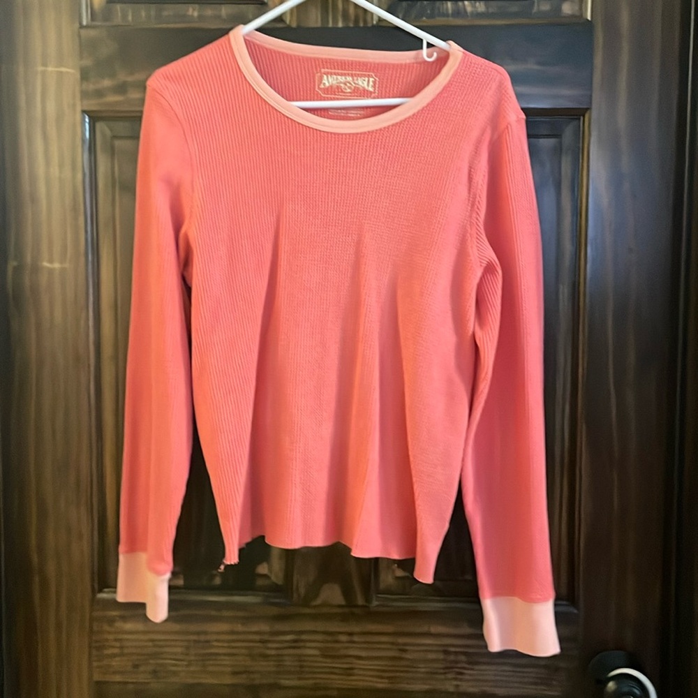 American Eagle long sleeve shirt